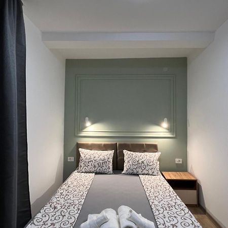 סטרוגה Lotos Apartments מראה חיצוני תמונה