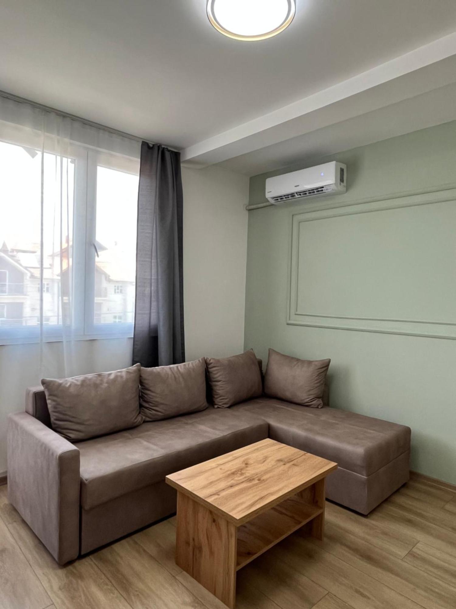 סטרוגה Lotos Apartments מראה חיצוני תמונה